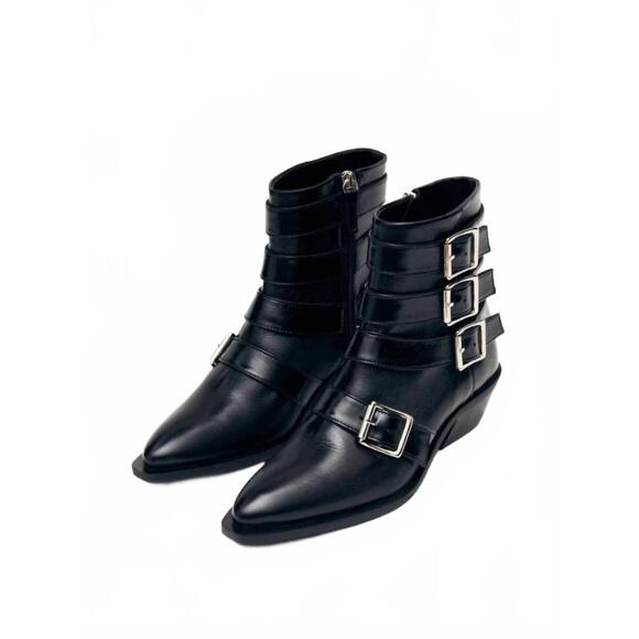 ALOHAS Shoes - NEW ALOHAS women's eras leather ankle boots in black